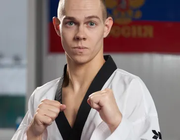 Карпов Денис Игоревич
черный пояс I дан
1 разряд